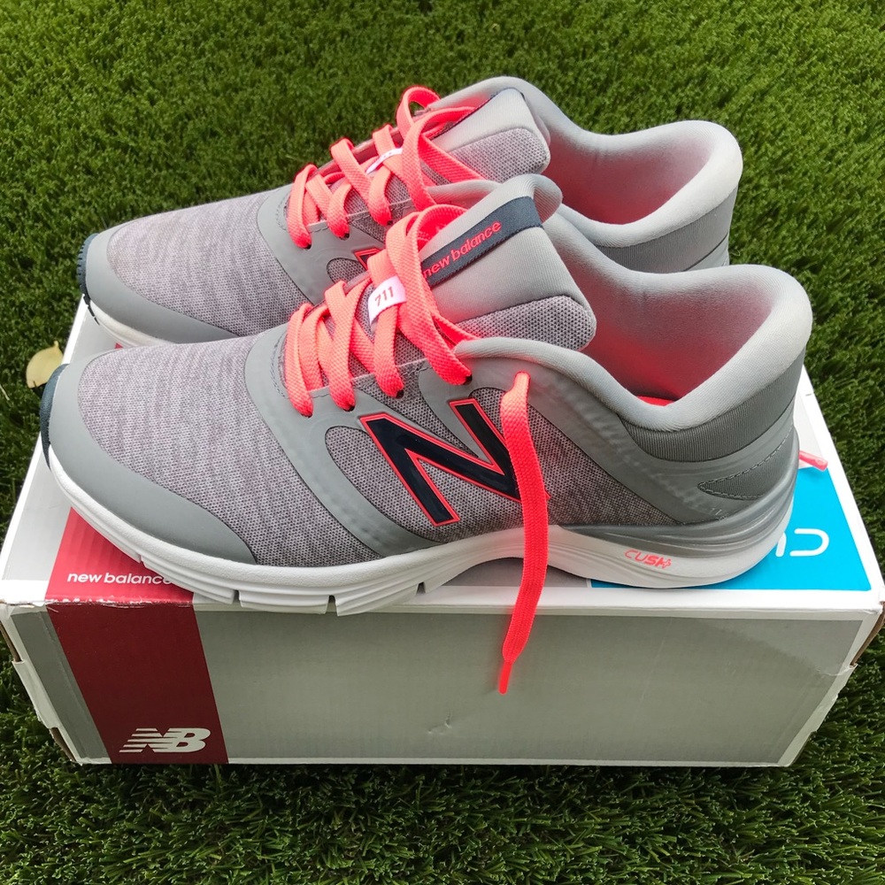New Balance 711 Training Sneakers